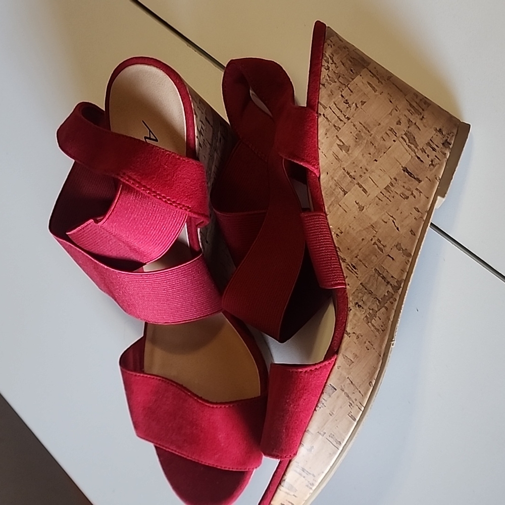 American Eagle red wedge sandals